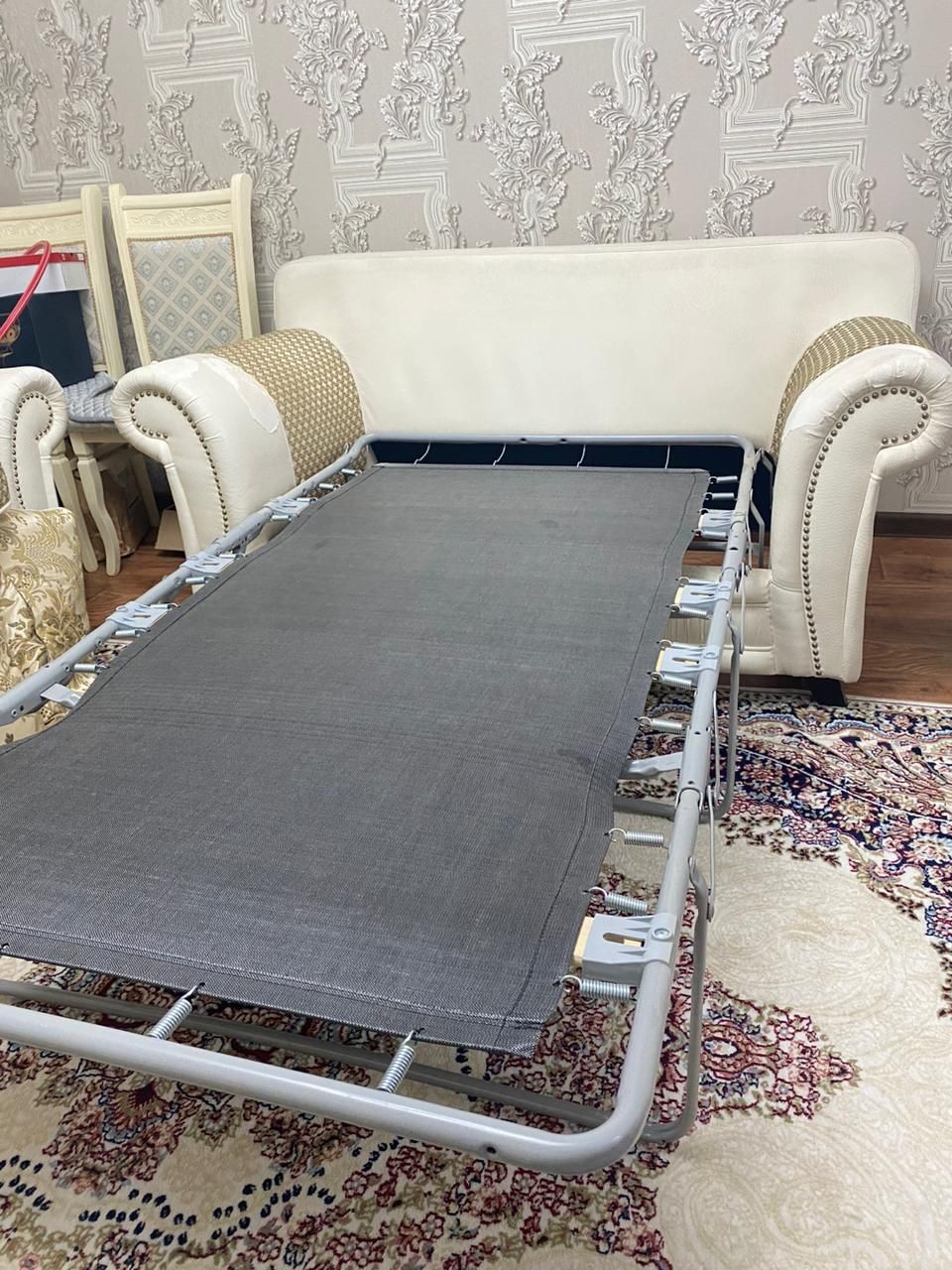 Диван для гостиной