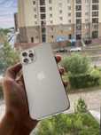 Телефон iPhone 12 Pro