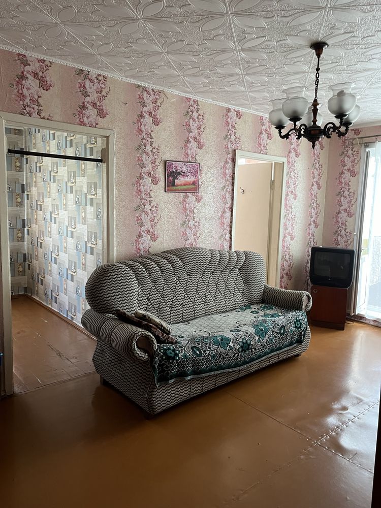 Продам 4х комнатную квартиру.