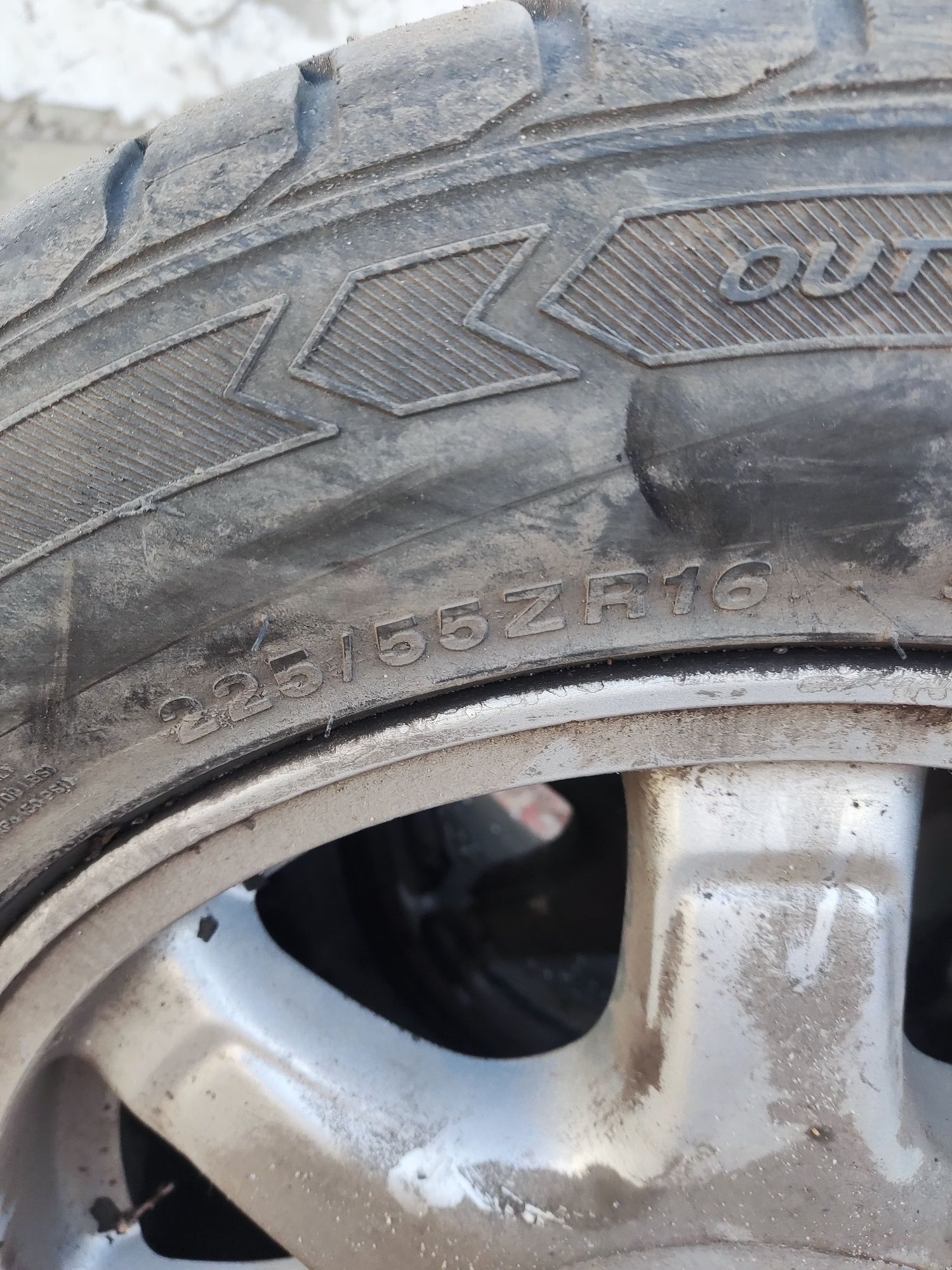 Диски r16 Toyota aristo 147 кузов , с резиной.