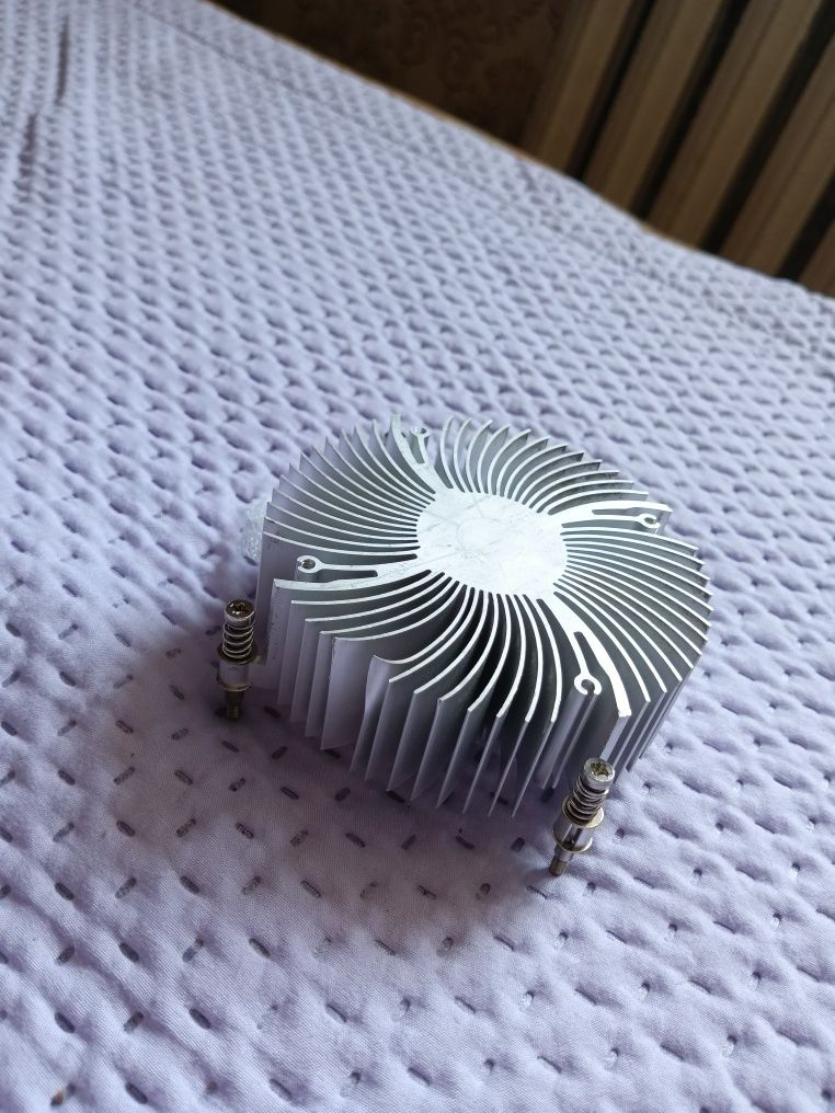 Продам Кулер ID-Cooling