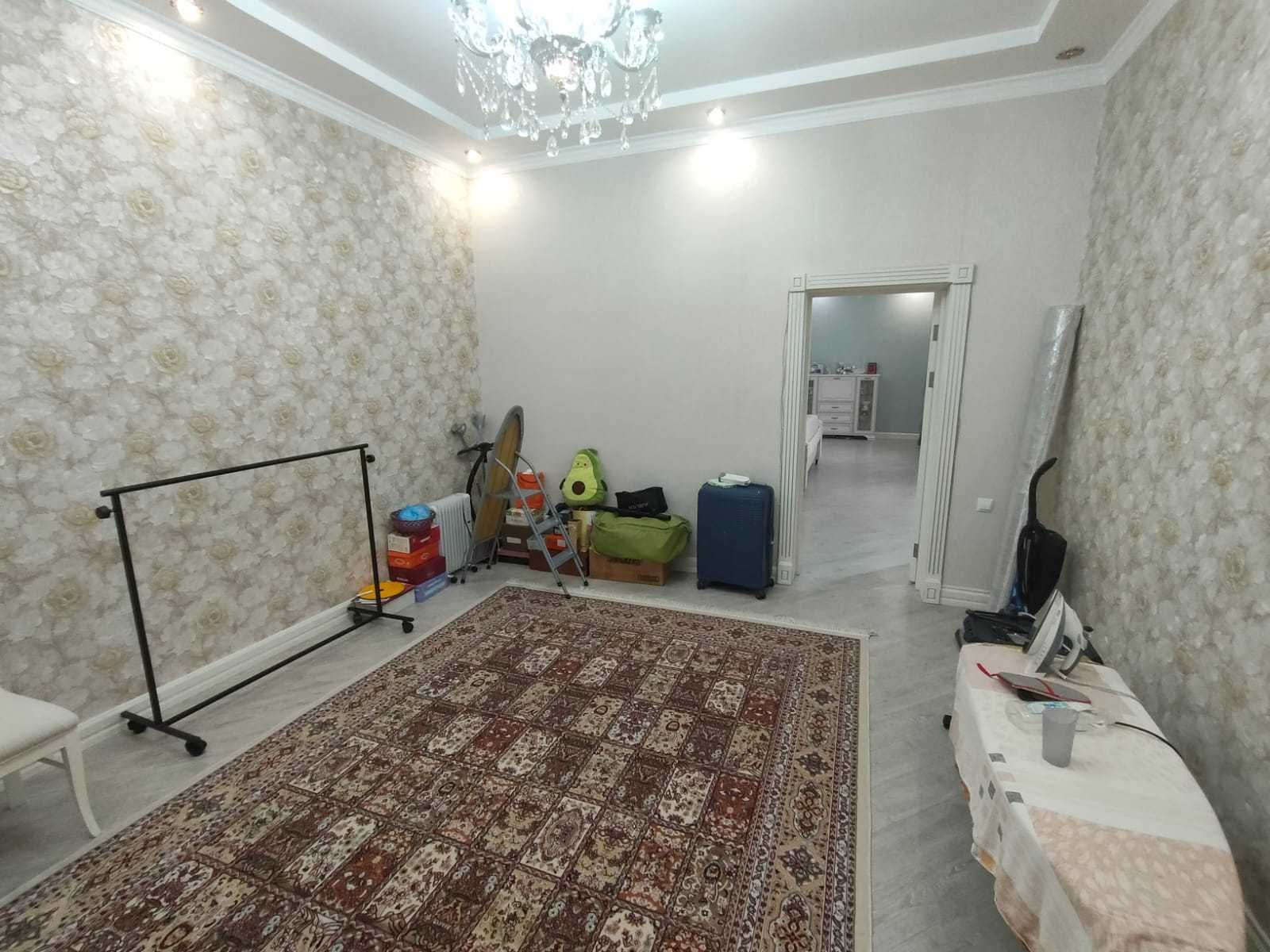 Дом в центре по ул. Ш. Муртаза ,  5-комнатный