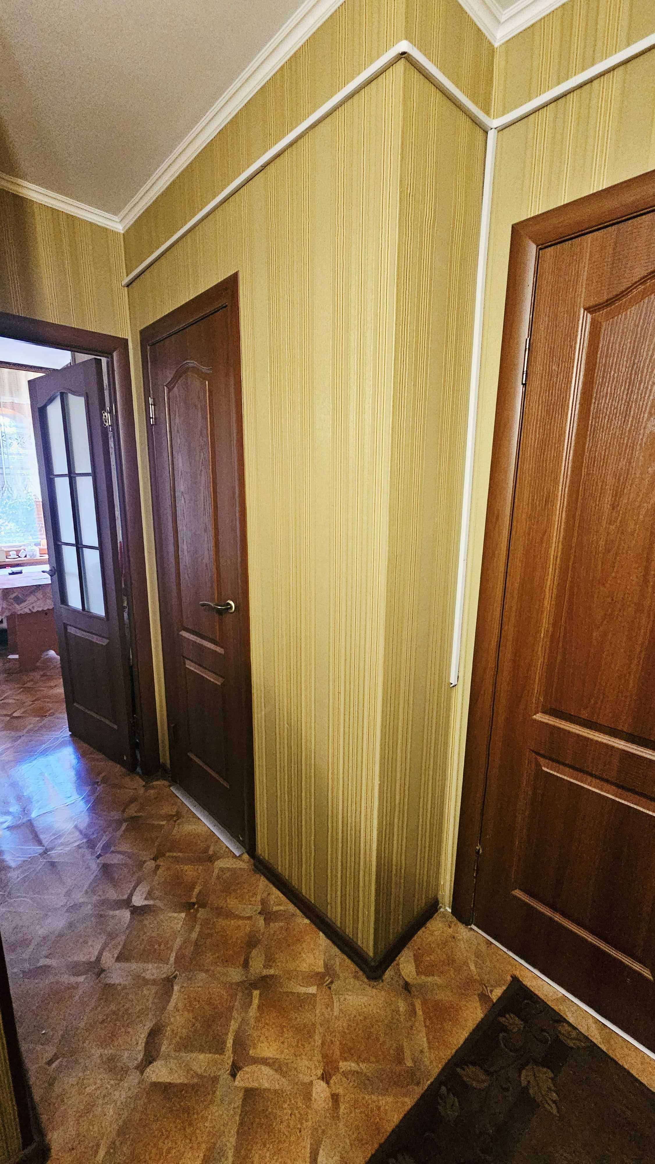 Продам 4 ех ком квартиру в центре