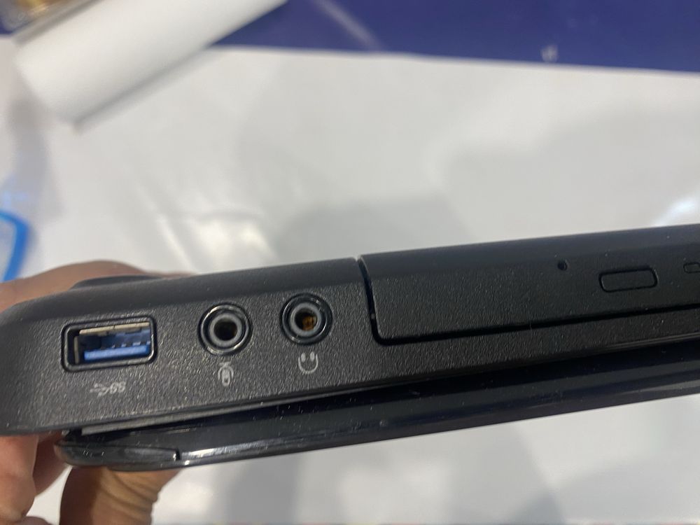 Ноутбук dell insperion 15.6