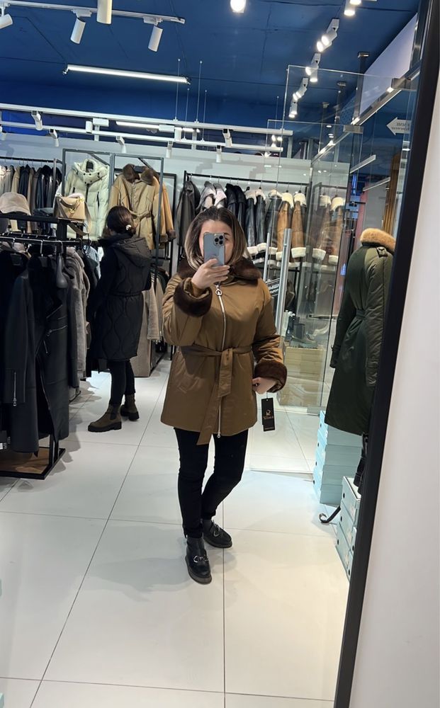 Продам куртку