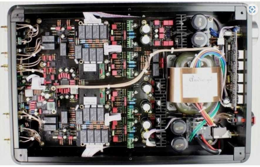 DAC/ЦАП/предусилитель/усилитель для наушников Audio-GD D-28.38 ESS9038