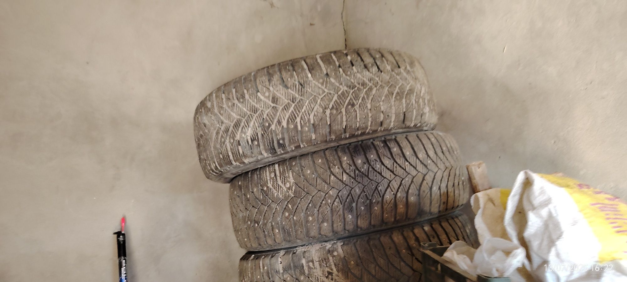 Продам пакришкы бу шиповный
