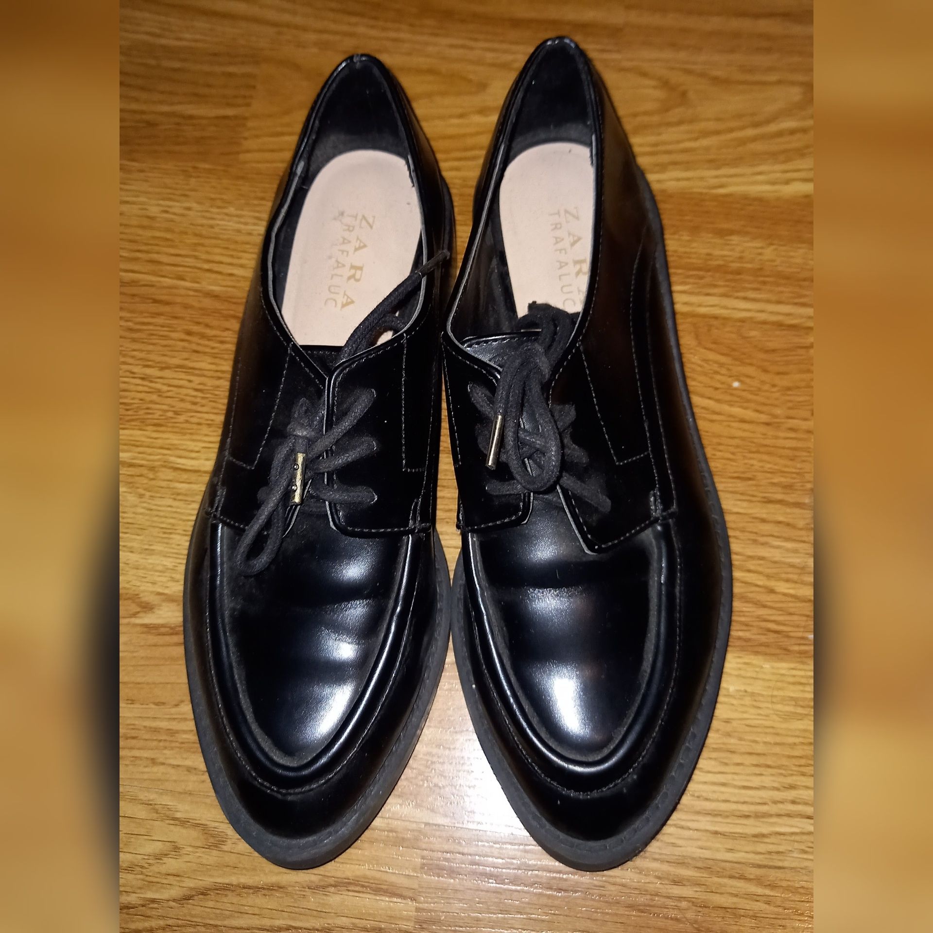 Продам лоферы/бренд Zara/размер-36,5