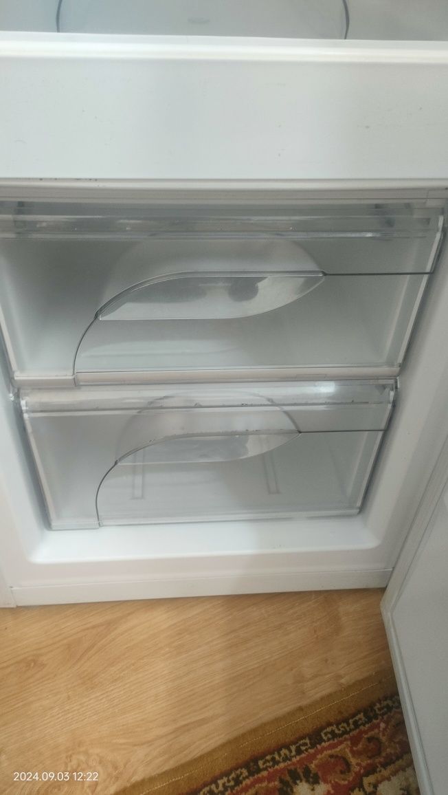 Продам холодильник Atlant