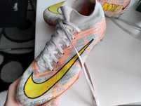 Бутсы Nike пятки нету размер 39-40