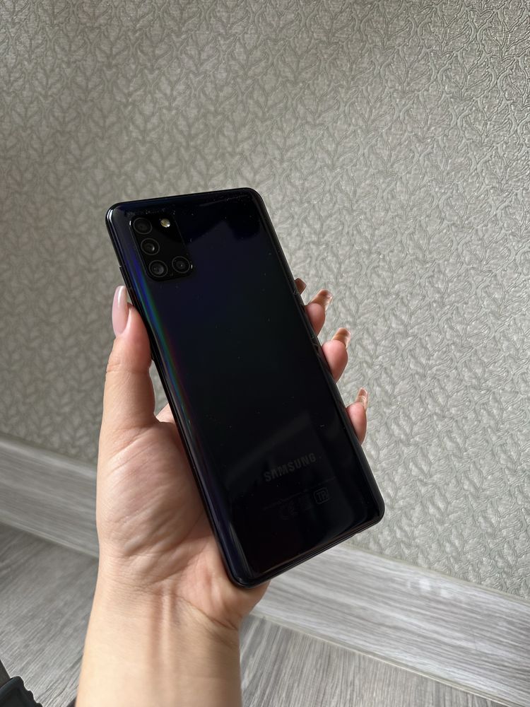 Продам телефон A31 samsung