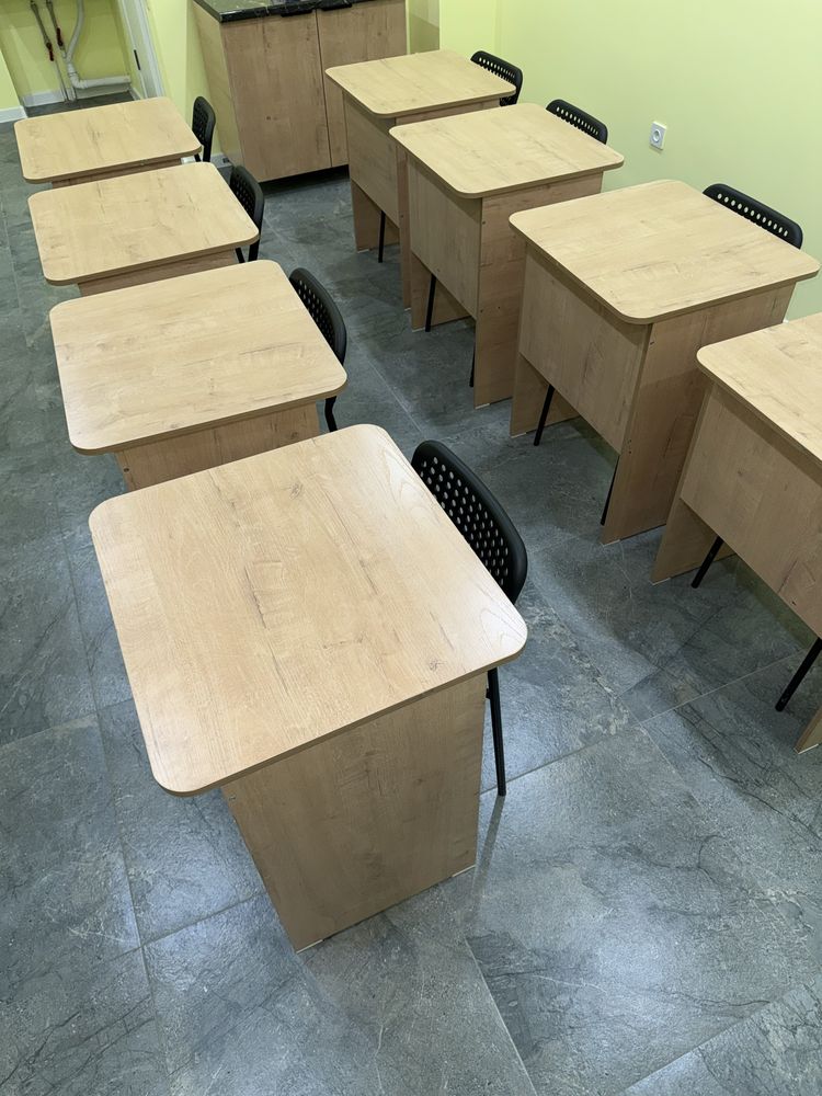 Продается парты и стулья
