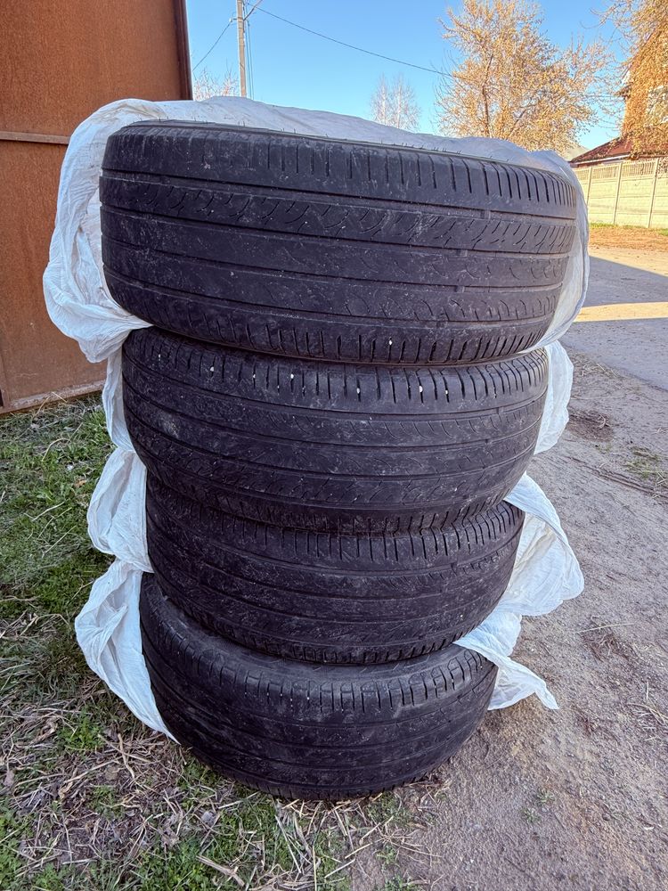 Продам резину 235/55R18 лето