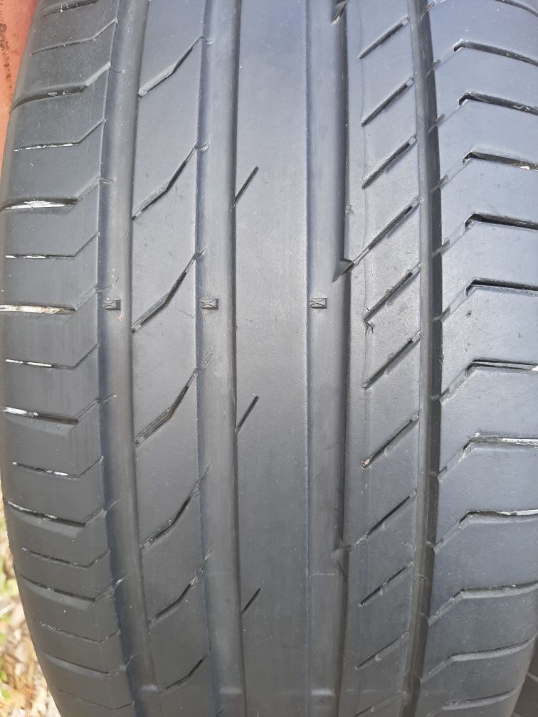 Продам шины 235/55/18 континенталь