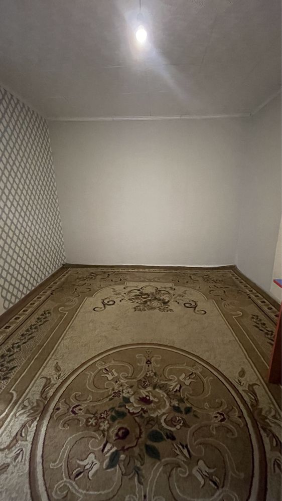 Сдам квартиру в частном доме.