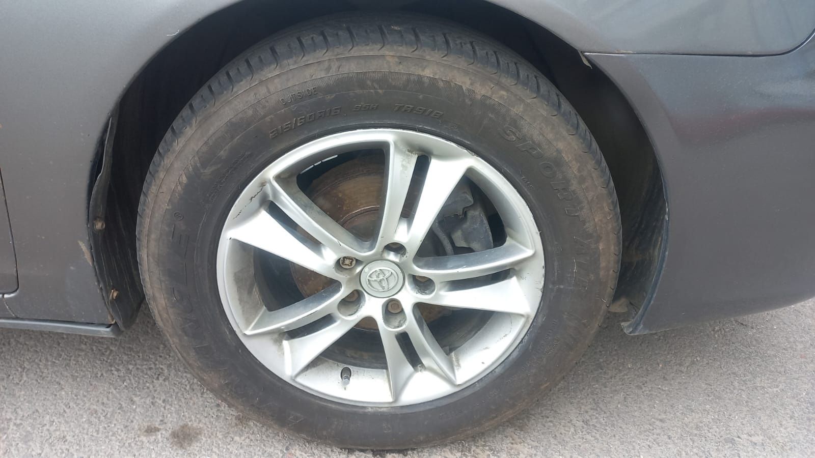 Toyota camry 35.
