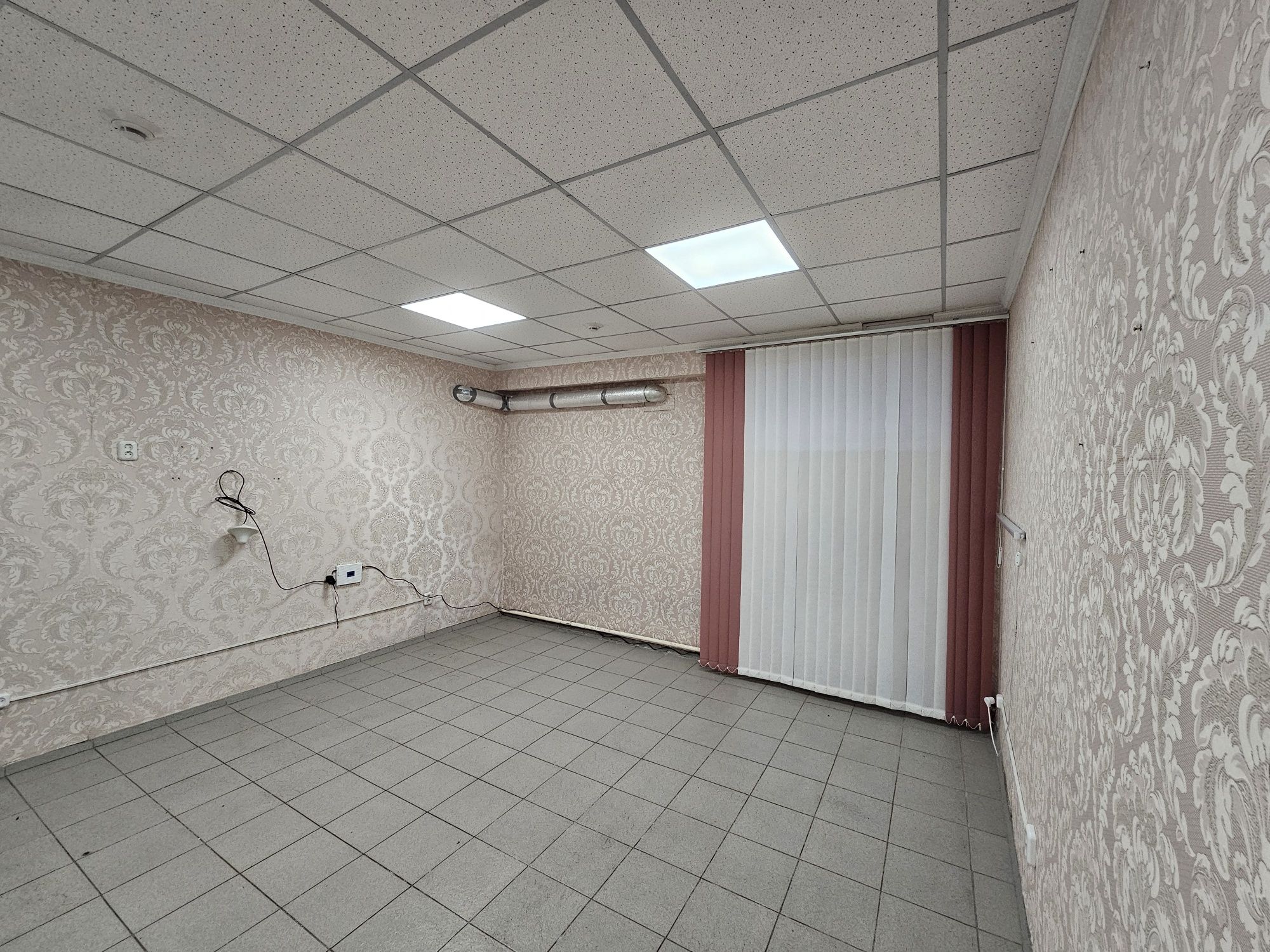 Продаю офисное помещение в Михайловке ЖК на Аманжолова 33/1 (Школьник)
