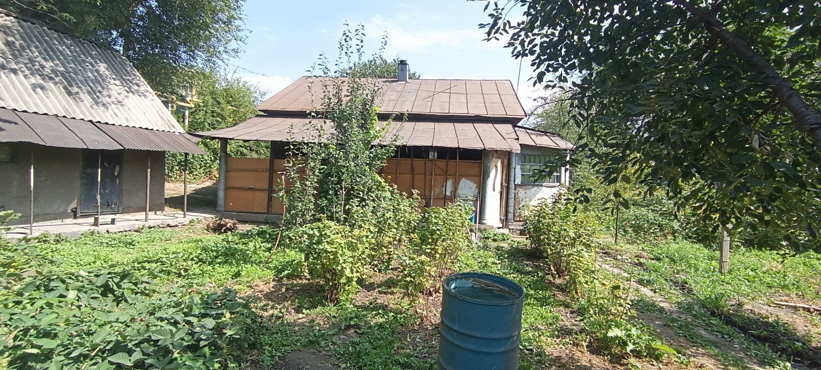 Дом в центре Есика
