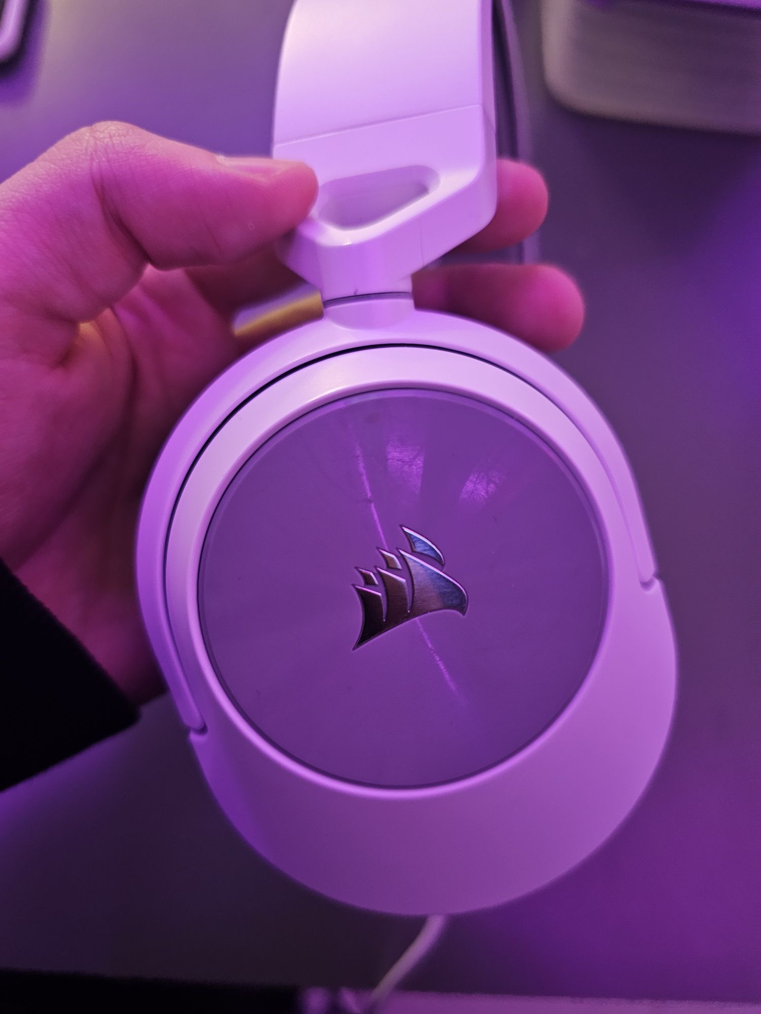 Наушники Corsair HS55