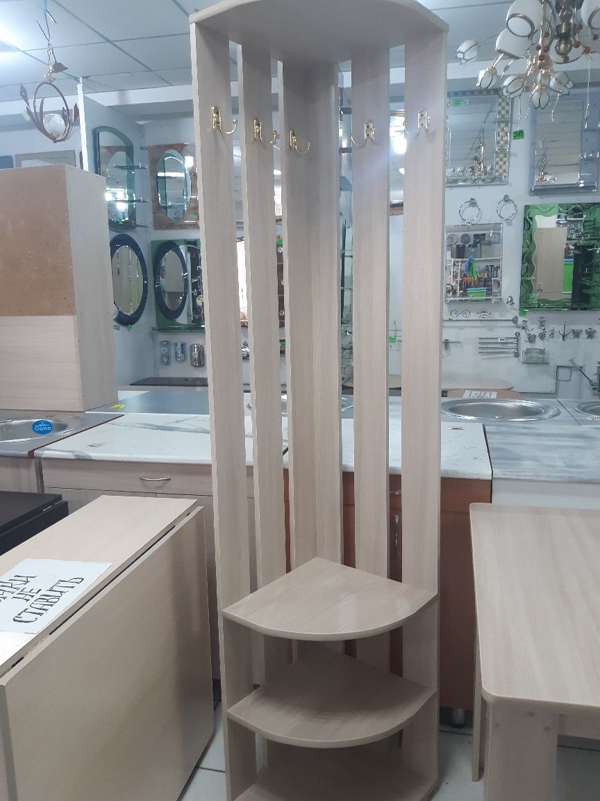 Вешалки, прихожие в коридор