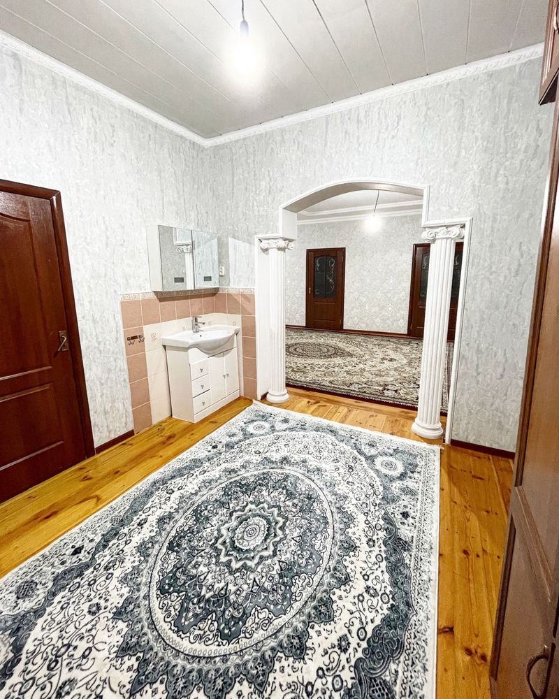 Продам или обменяю большой дом с времянкой и гаражом!