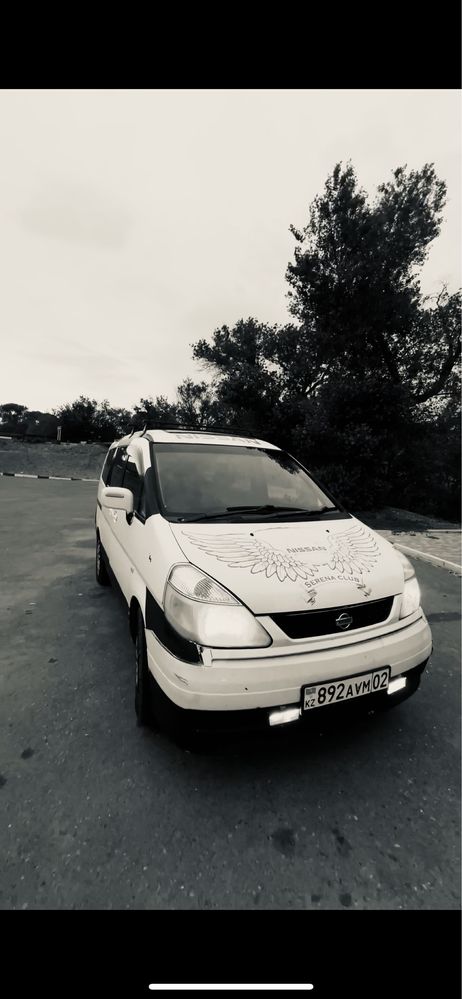 Ниссан серена продается