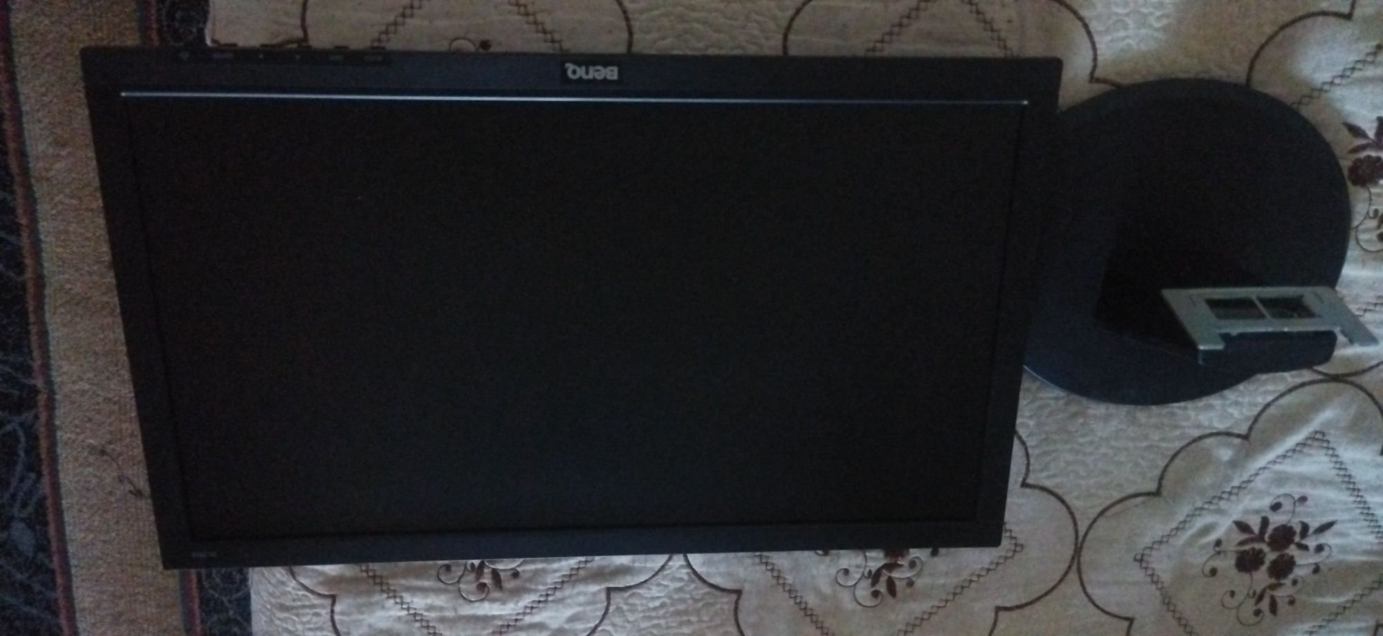 Монитор BENQ 50/60Hz