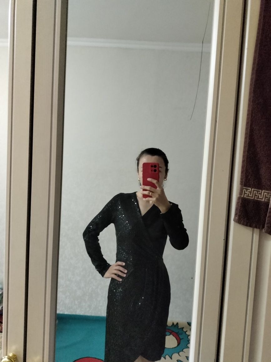 Продам модное платье