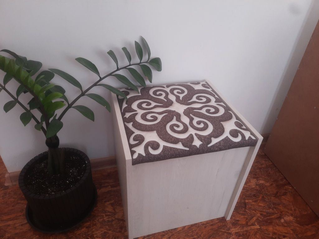 Продам пуфики и обувницы новые