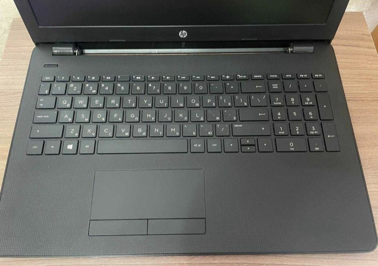 Ноутбук HP с разбитой матрицей