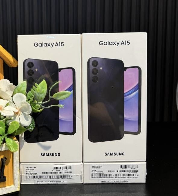 Samsung Galaxy A73 s  Redmi 13C Oppo