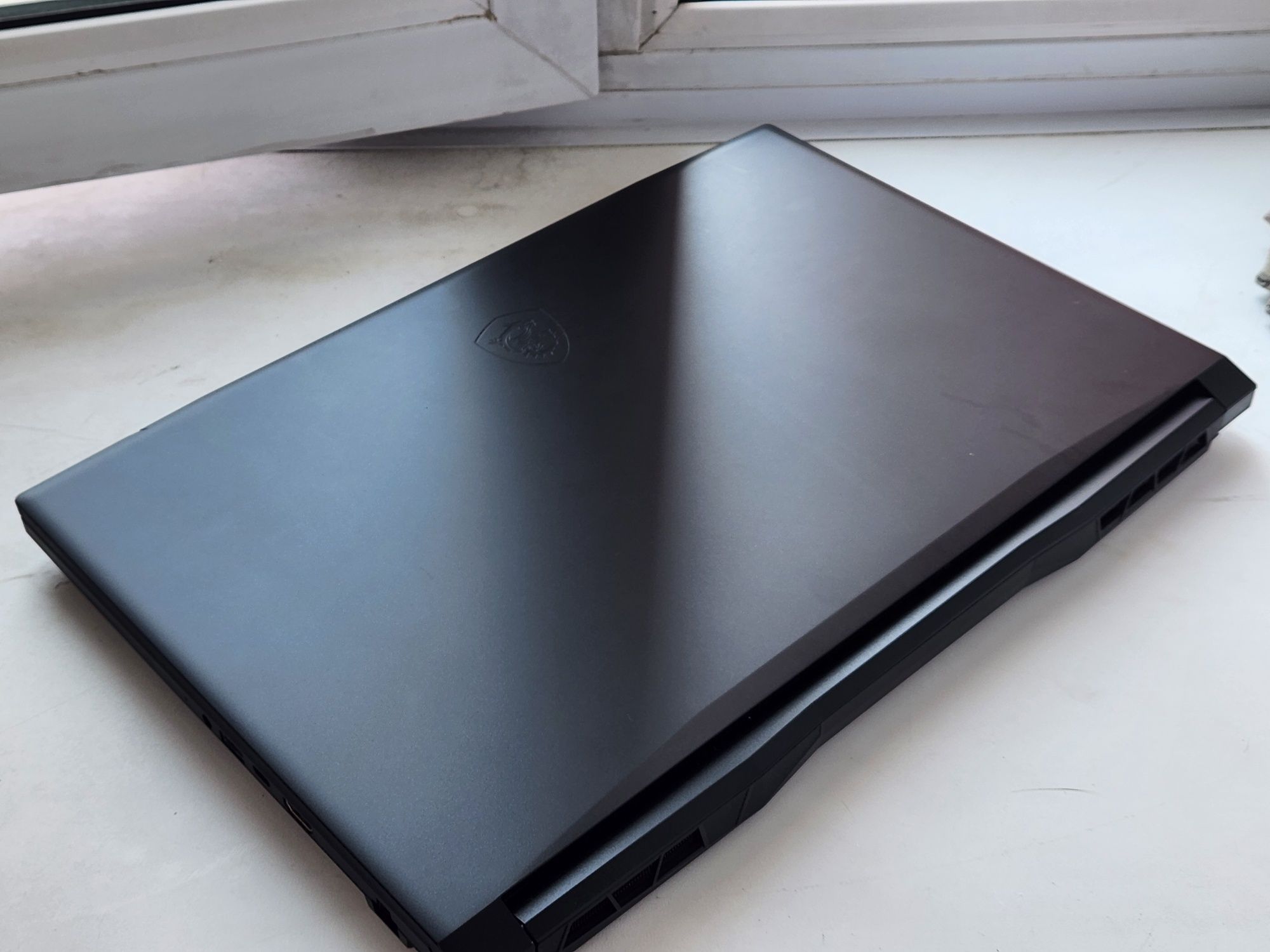 Игровой ноутбук i7 RTX 3060 MSI Katana GF76 11UE