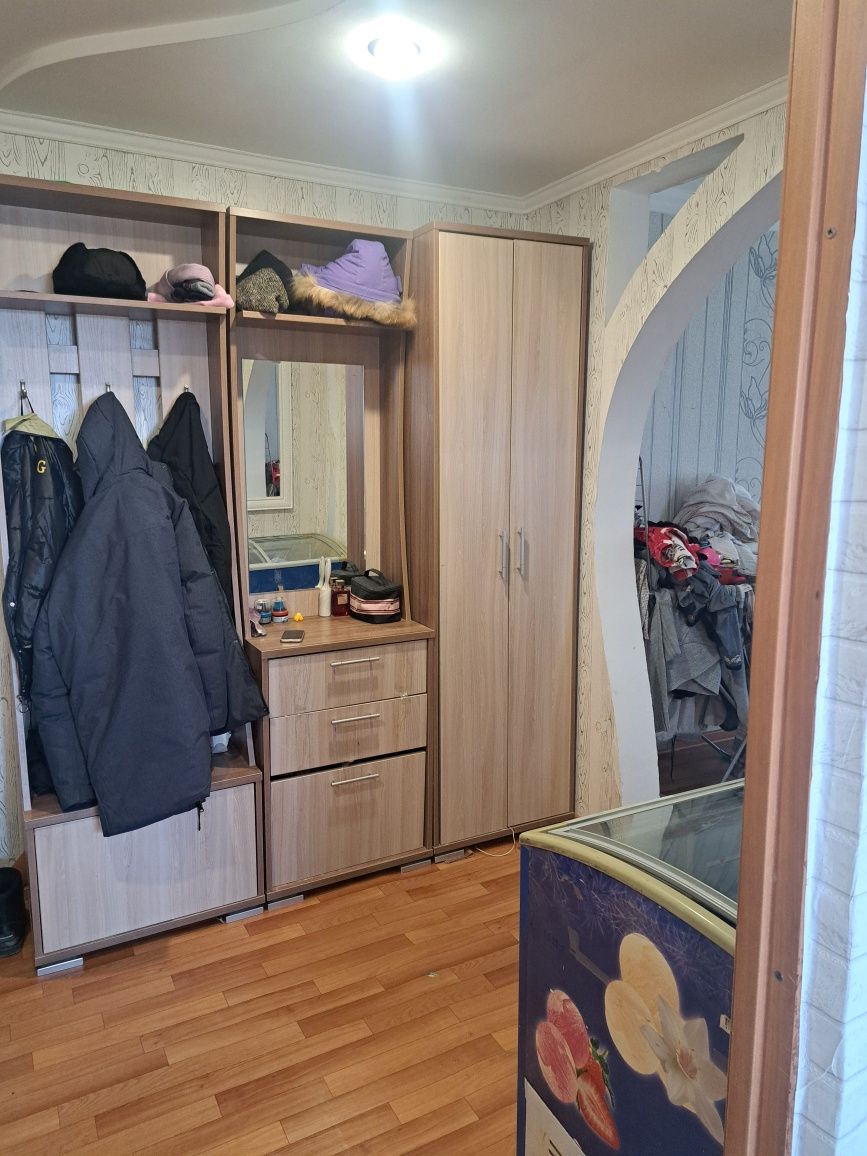 Продам 3х  комнатную  квартиру в районе  Крылечко