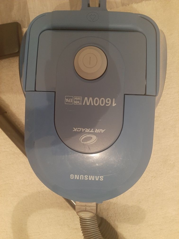 Продам пылесос Samsung