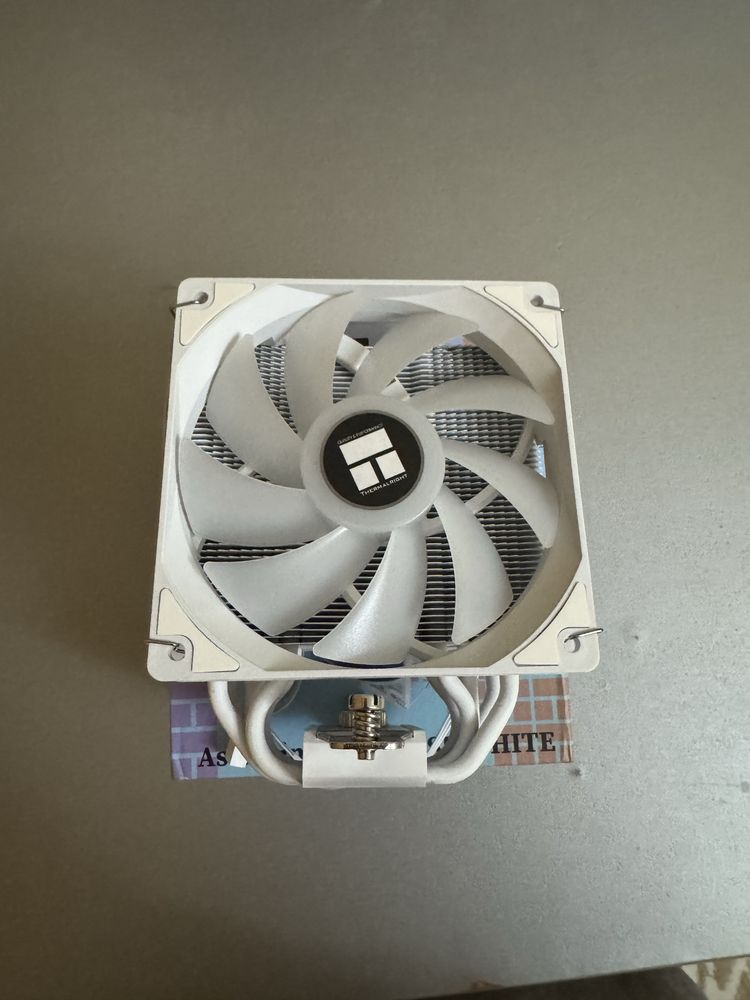 Продам башкнный кулер thermalright