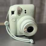 Полароид Instax mini 12
