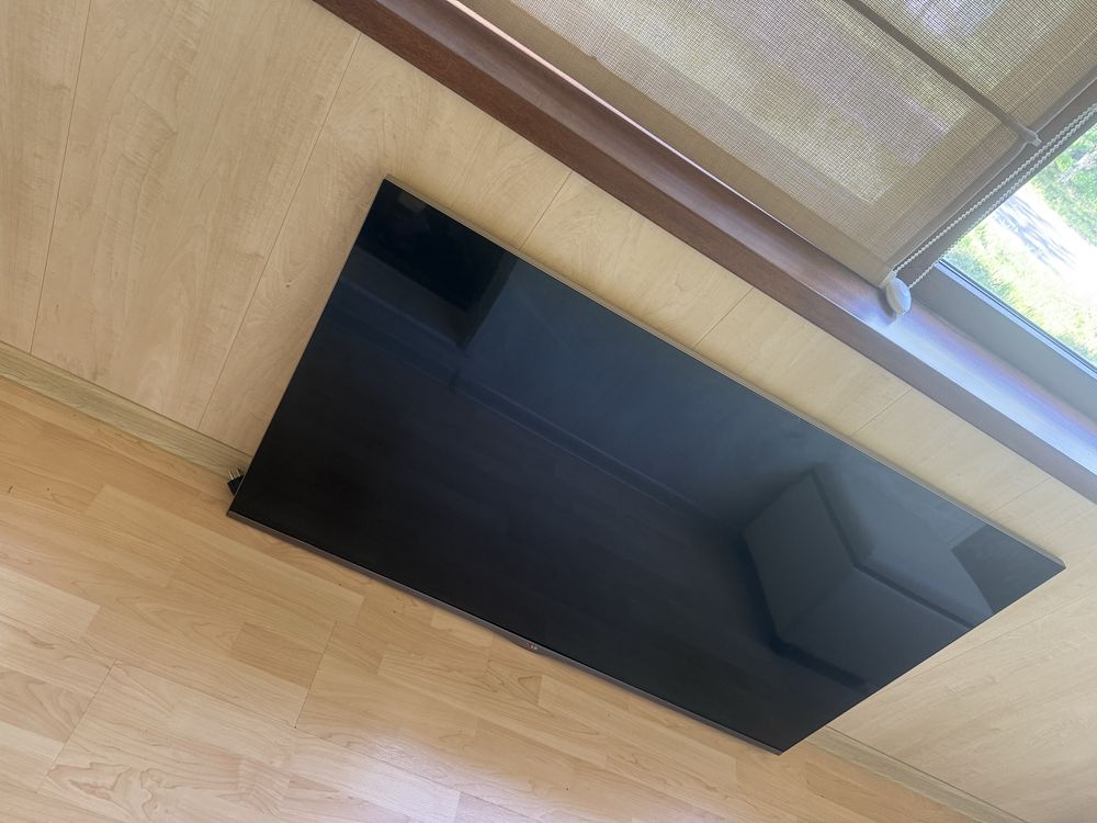Продается телевизар LG, б/у, размер 123*70
