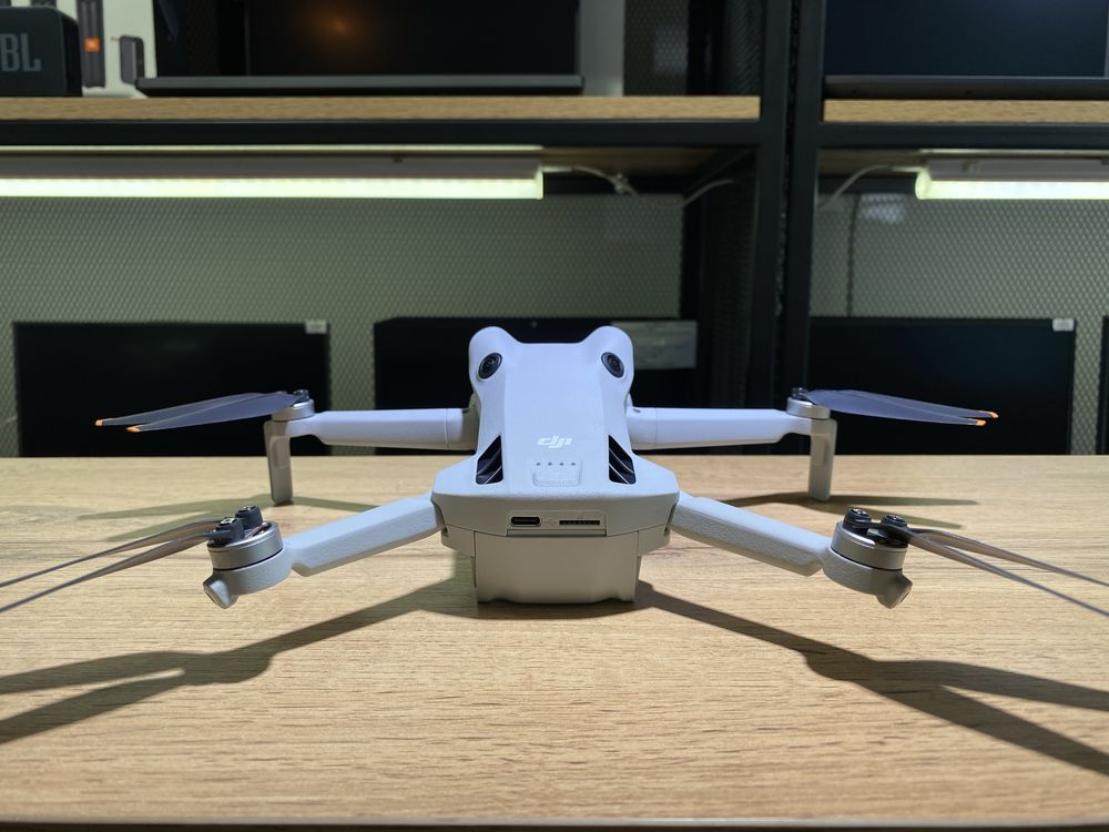Дрон DJI Mini 4 Pro, пульт DJI RC 2, в отличном состоянии, 10531/А10