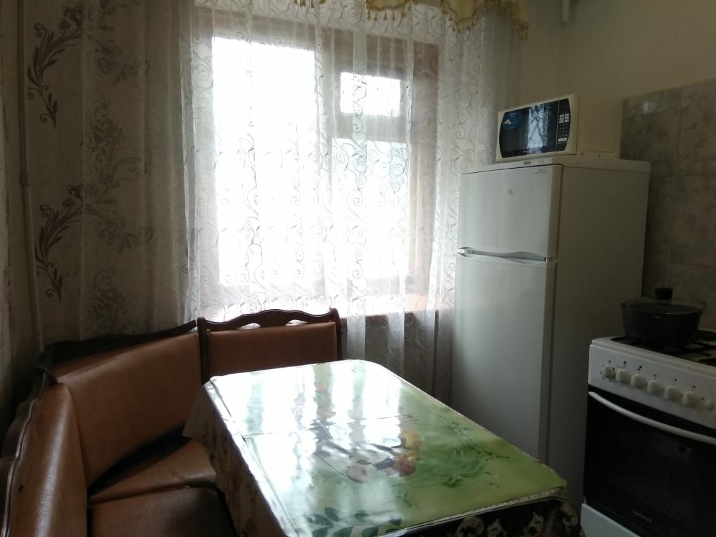 Сдам квартиру в центре,тепло и уютно., есть Wi-fi .Ждём Вас!!!