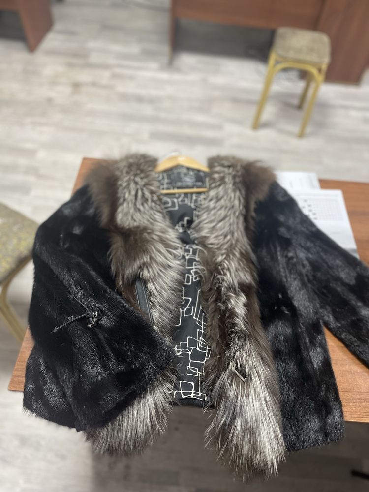 Срочно продам шубу норковую