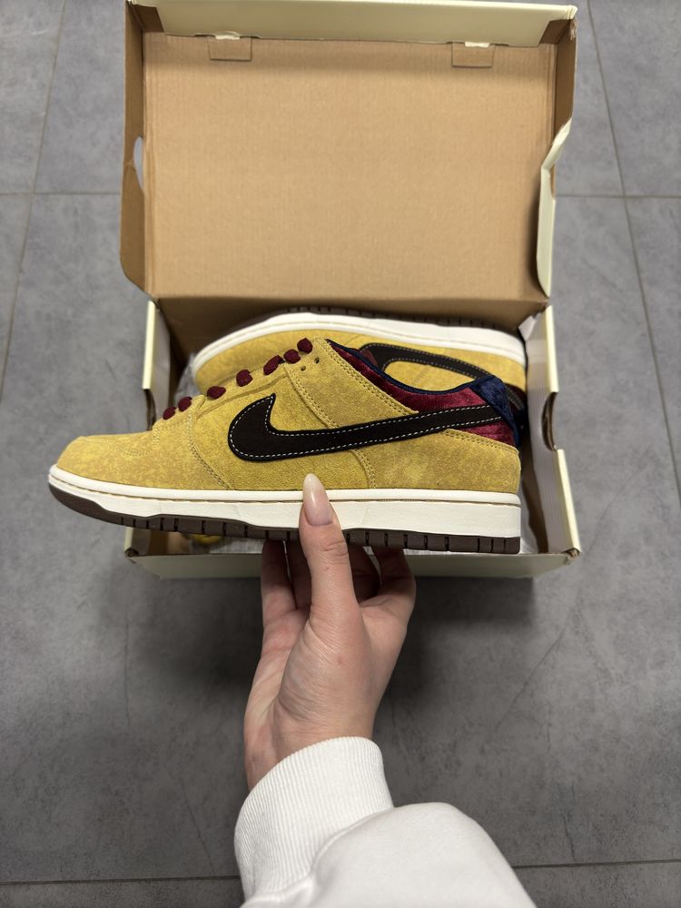 Nike Dunk Low Pro SB Yellow