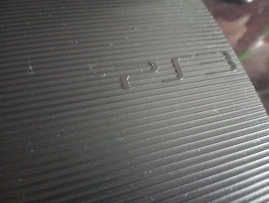 Продаю Playstation 3 super slim