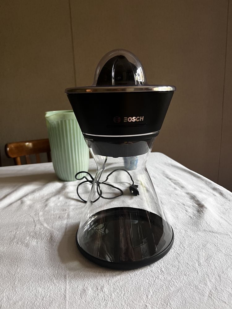 Соковыжималка для цитрусовых Bosch VitaStyle Citro MCP72GPB