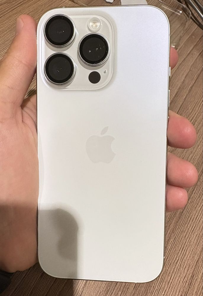 iPhone 16 pro 128GB White
