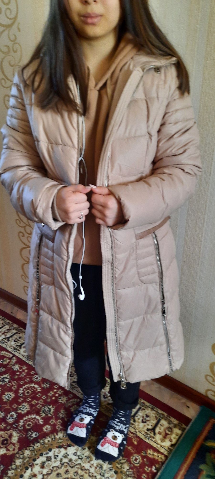 Продаються куртки