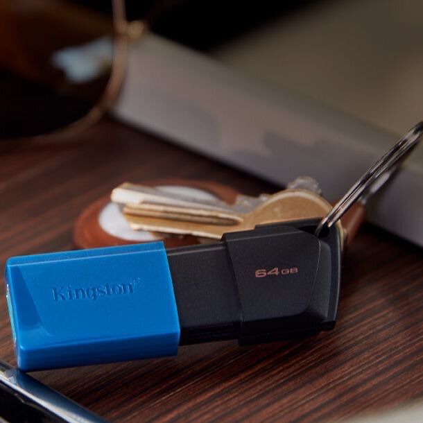 Новая флешка 64gb Kingston
