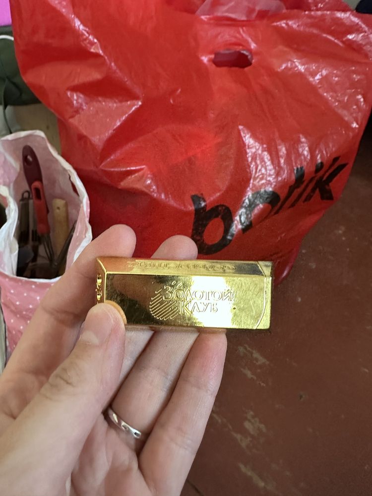 Продам зажигалки по 50тг