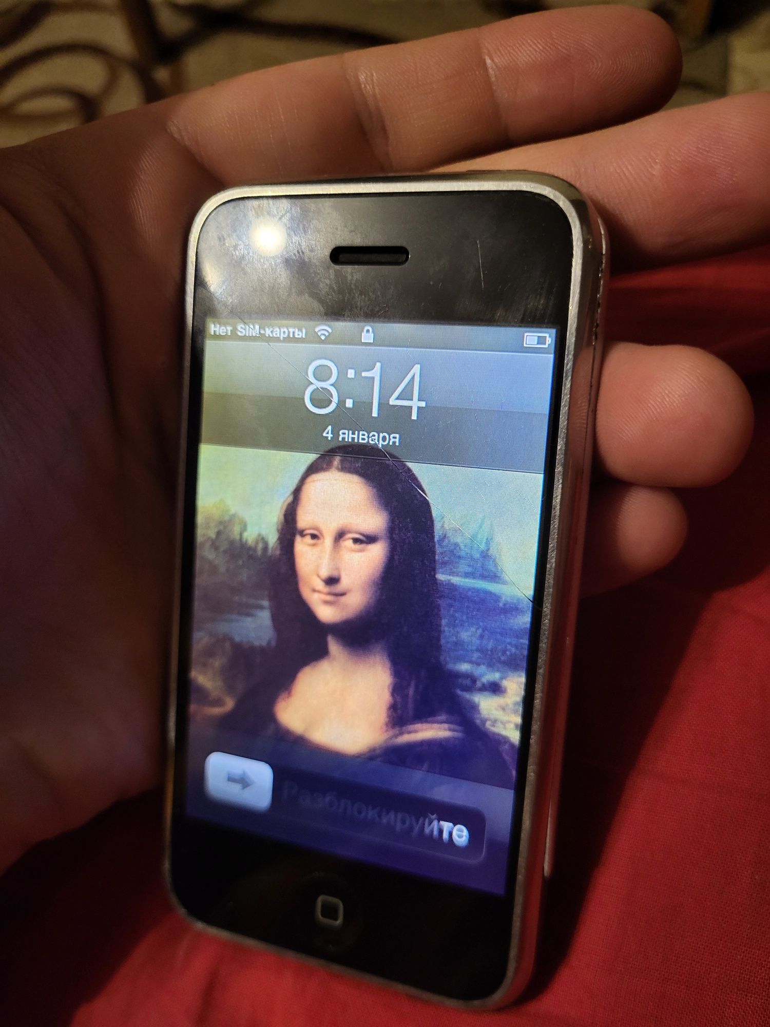 Продам IPhone 2G 16gb