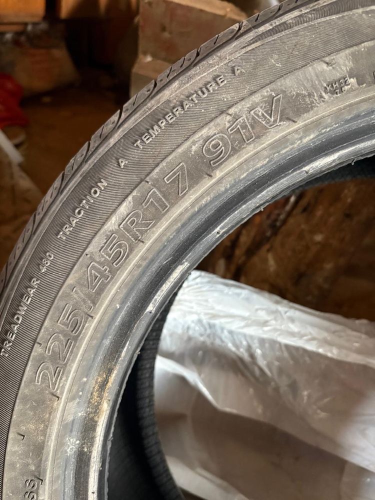 Шина 225/45/R17。91