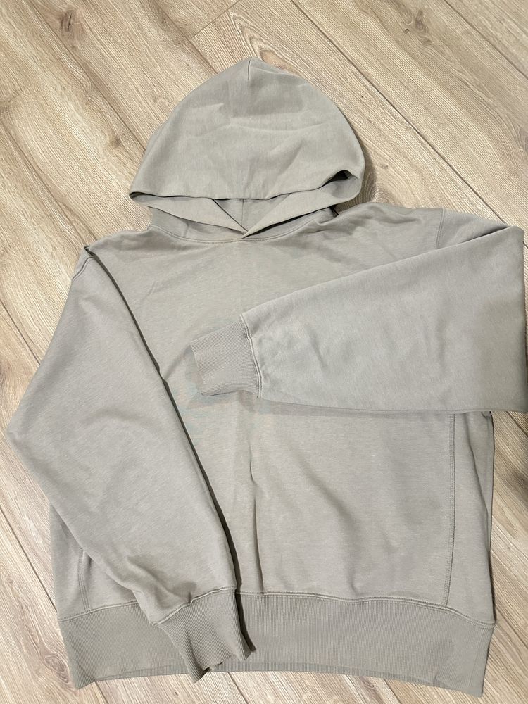 Продам свитера, худи. Massimo dutti. Uniqlo.
